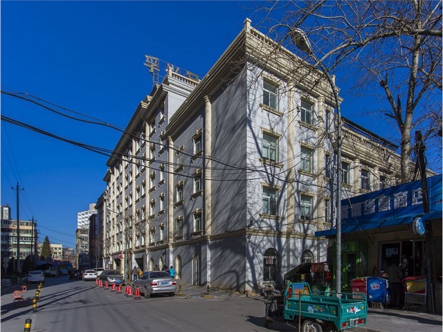 上海4k屏显示墙拼接器销售电话